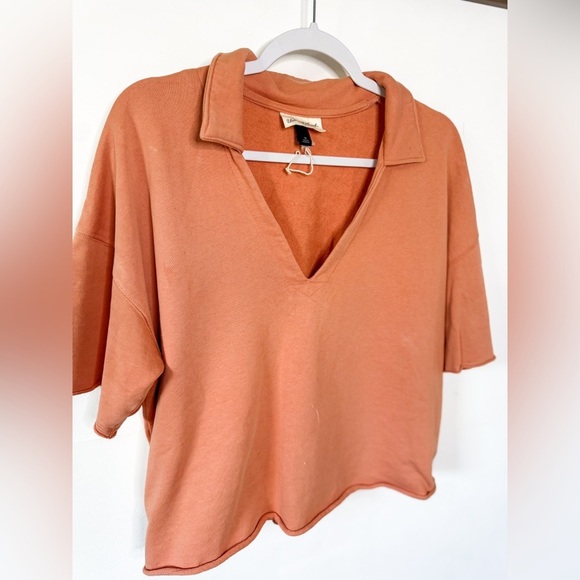 Universal Thread Top - Picture 2 of 5